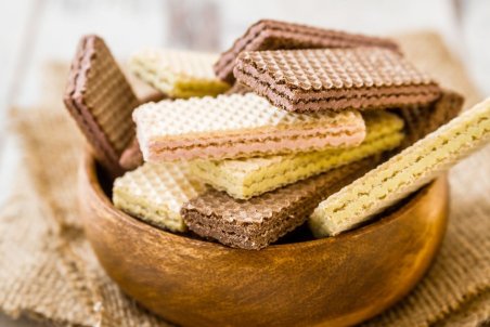 برای خرید انواع بیسکویت و ویفر چقدر هزینه کنیم؟