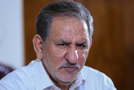 اسحاق جهانگیری از یک نماینده مجلس شکایت کرد