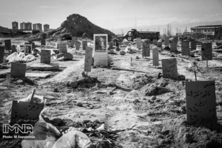 تعیین تکلیف طبقه دوم قبور متوفیان کرونایی/ بستگان درجه یک به وادی رحمت مراجعه کنند