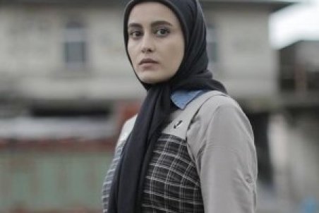 بیوگرافی فهیمه مومنی  بازیگر نقش صبا در سریال افرا