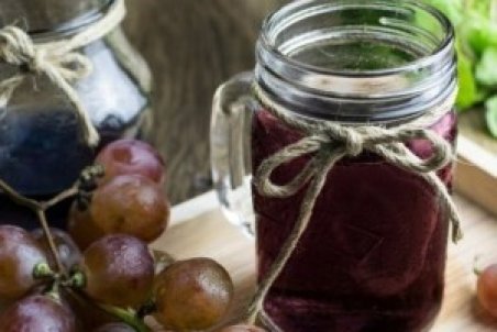 فواید و خواص فوق العاده شیره انگور