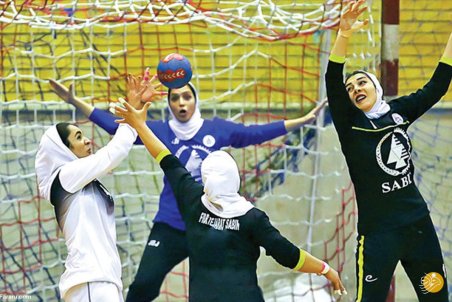 ‌واکسن چینی برای دختران ایران دردسر ساز شد