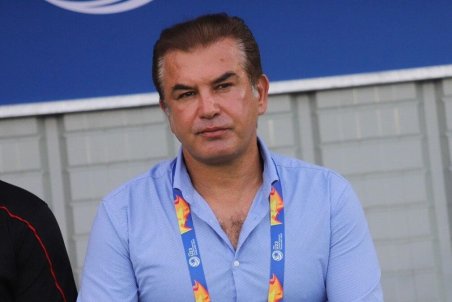 چرا حمید استیلی در بیمارستان بستری شد؟