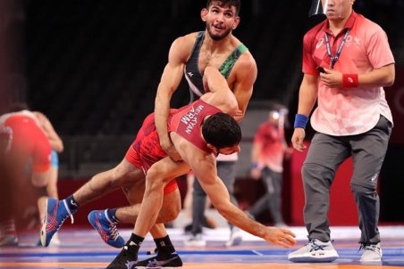 نجاتی: فعلاً در ۲ وزن کشتی می‌گیرم