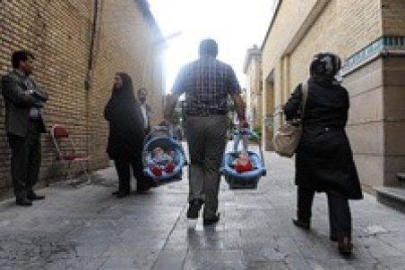 حمایت بهزیستی از خانواده‌های دارای چندقلو؛ از پرداخت مستمری تا وامهای کم بهره