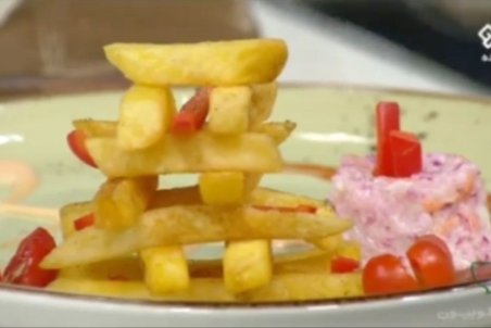 طرز تهیه پنینی مرغ و ژامبون + فیلم