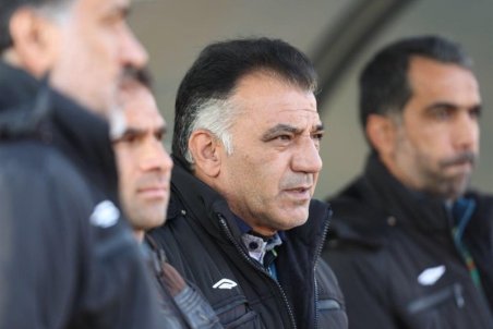 طاهری: برای استقلال بد است که زمین تمرین نداشته باشد