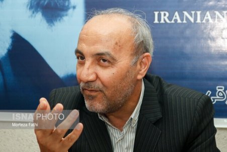 شش ماه پس از تزریق دز دوم، اگر ویروس در جامعه وجود داشته باشد، دز یادآور تزریق می‌شود