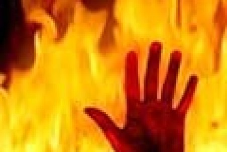 خودسوزی زن ۴۲ساله روبروی یک پمپ‌بنزین