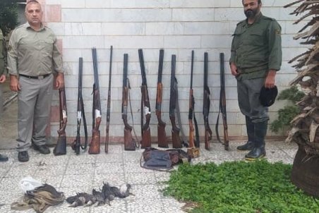 دستگیری شکارچیان غیر مجاز در رودسر/ ۱۲ قبضه سلاح کشف شد