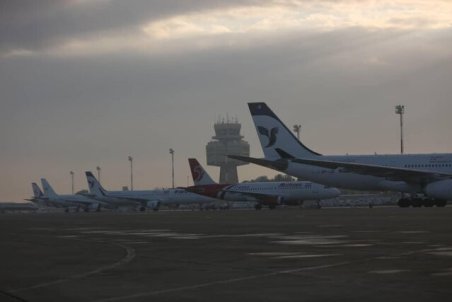 فرونشست تاثیری بر باند پرواز و برج مراقبت فرودگاه اصفهان نداشته است