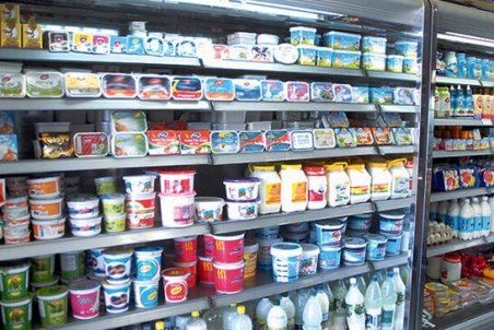 آیا کاهش ۱۰ درصدی سه محصول لبنی تاثیری در بازار لبنیات خواهد داشت؟