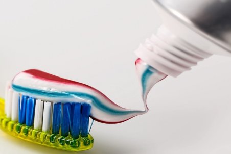 قیمت انواع خمیر دندان در بازار