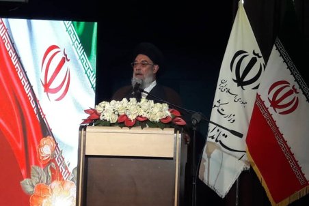 اگر مشکل آب حل شود استان حتی مشکل بیکاری هم نخواهد داشت / اصفهان استان معمولی نیست