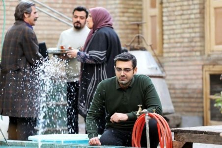 رهبری: دستمزدهای بالا در سینما فقط برای چند بازیگر است/اکثر بازیگران مشکل معیشت دارند