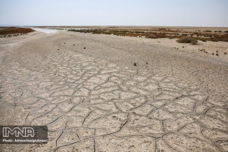 حیات زاینده رود و گاوخونی به هم وابسته است