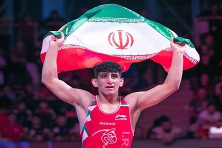 دلخانی: بنا یک رهبر بزرگ در کشتی فرنگی است
