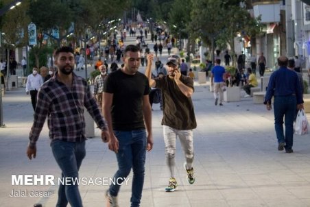 کاهش سرعت سیر نزولی کرونا /نگرانی از اوج گیری دوباره بیماری