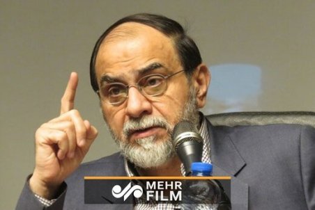 چرا رهبر انقلاب گفتند نظر من به احمدی نژاد نزدیکتر است؟