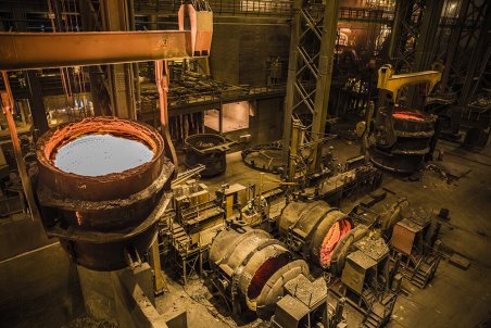 رکورد روزانه ۱۵۰ ذوب توسط فولاد مبارکه آماری بی‌نظیر در صنعت فولادسازی