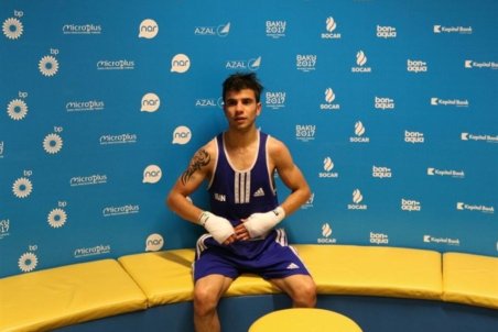 امید احمدی‌صفا پناهنده شد؟