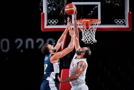 گزارش «فیبا» از حضور بدون خجالت حدادی در تیم ملی بسکتبال!