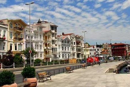 نماینده اردبیل: چرا پول‌های کشور را می‌برید ترکیه؟!