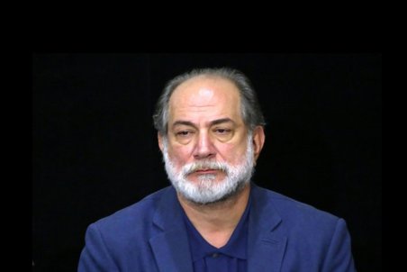 انتقاد تند کیهان از آتیلا پسیانی؛ به مردم اهانت نکنید!