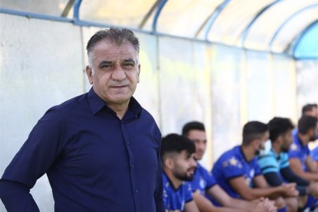 طاهری: کادر فنی از عملکرد یامگا رضایت دارد/ موسوی تا ۲ روز دیگر از استقلال جدا می‌شود