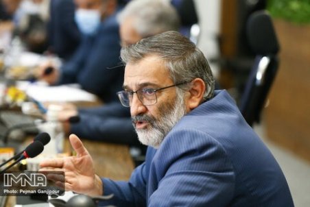 مرگ تدریجی اصفهان زیبا را به سوگ نشسته‌ایم