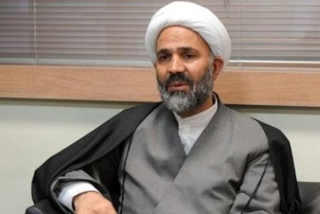 پژمان‌فر : پرونده مسئولان متخلف به «سیف»ختم نمی‌شود