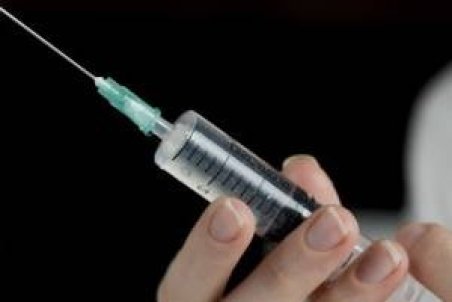 آمپول پروژسترون چیست و چه نقشی در درمان بی نظمی های پریود و قاعدگی دارد؟