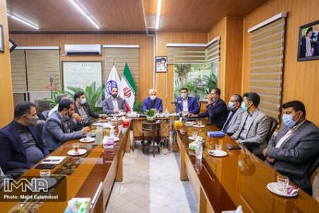 میدان بهار از بلاتکلیفی خارج می‌شود/ احداث مجموعه فرهنگی تفریحی جنب منارجنبان در سال آینده