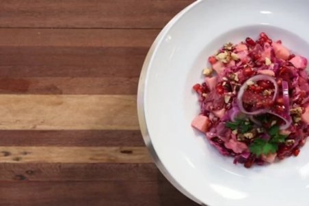 طرز تهیه سالاد انار و لبو + فیلم