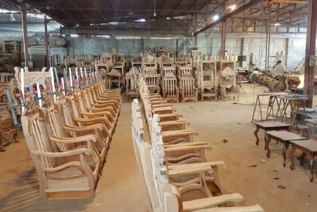 بی توجهی به صنف تولید مبل، ما را از صادرات باز داشته است