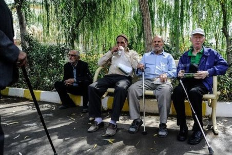 کمرنگ شدن ۳ میلیون تومانی سفره بازنشستگان/قدرت خرید "خوراک" هم یک میلیون کاهش یافت