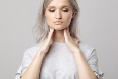 تمام آنچه لازم است درباره سنگ لوزه بدانید