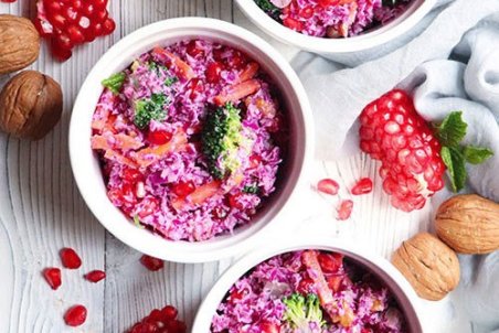 سالاد انار و گردو؛ یک خوشمزه‌ی پرخاصیت