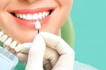 شستشو و سفید کردن دندان با جوش شیرین