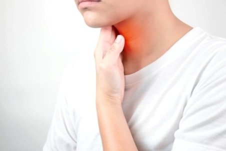 تیروئید چیست؟ انواع قرص های کنترل کننده بیماری تیروئید