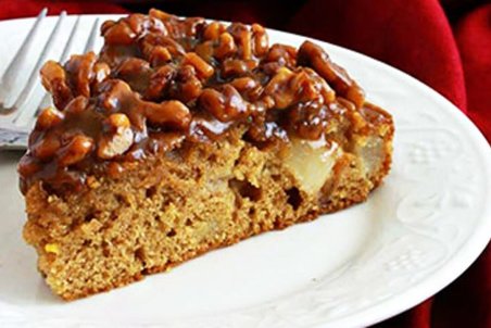 طرز تهیه کیک کاراملی عسل و گردو برای صبحانه + فیلم