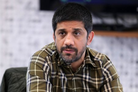 دبیر: حسن یزدانی تمرینش را با درستکار شروع کرده است