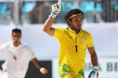 پیمان حسینی: برای برگزاری لیگ برتر فوتبال ساحلی شخصی تصمیم گرفته می شود/ استقبال می توانست بهتر باشد