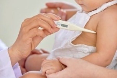 مشکلی رایج و نگران کننده در کودکان به نام " تب "