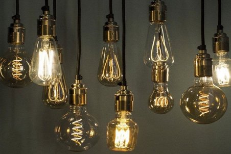 لامپ در بازار چند؟