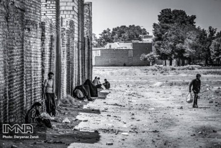 فعالیت ۳ موبایل سنتر برای کاهش آسیب اعتیاد در مناطق حاشیه‌ای