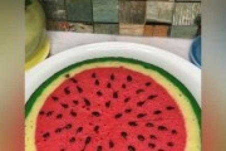 طرز تهیه کیک هندوانه ای بدون فر مناسب شب یلدا