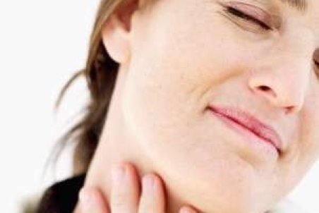 درمان خانگی گلو درد چرکی