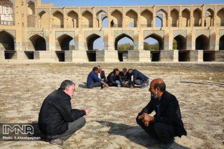 کیمیایی جایزه‌اش را به زاینده‌رود و مردم اصفهان تقدیم کرد