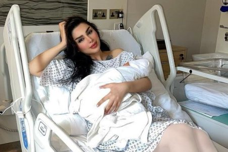 عکس آرتام پسر دنیا جهانبخت و مهراد جم